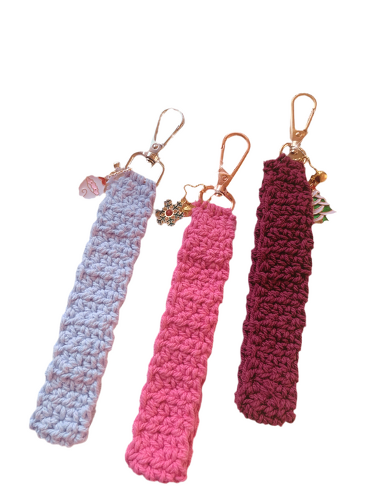 WRISTLETS / KEYCHAINS