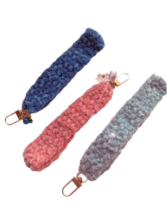 CROCHET WRISTLET / KEYCHAIN