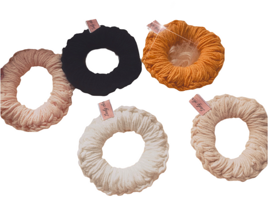 ELISE CROCHET HAIR SCRUNCHIE SET