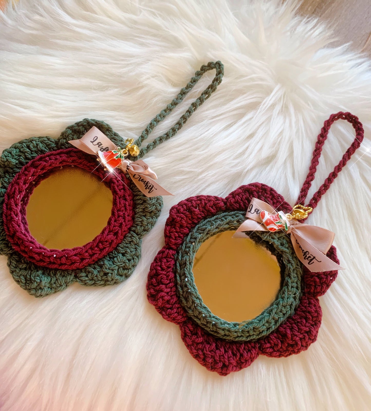 CROCHET DAISY MIRROR HOLDER