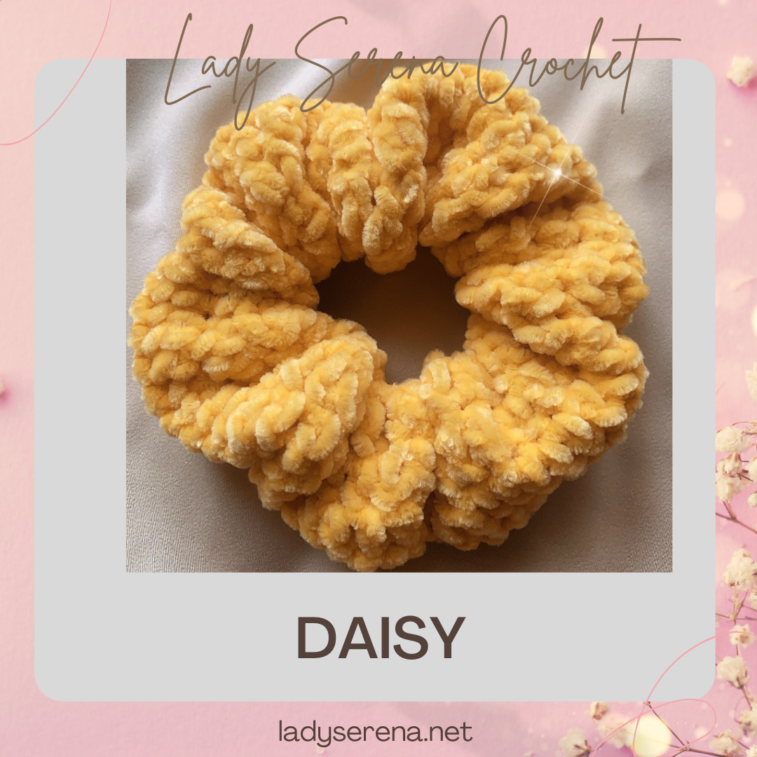 DAISY CROCHET HAIR SCRUNCHIE